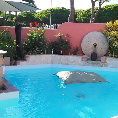 Insolite Grau Du Roi Mas Des Marines Piscine Le Grau-du-Roi